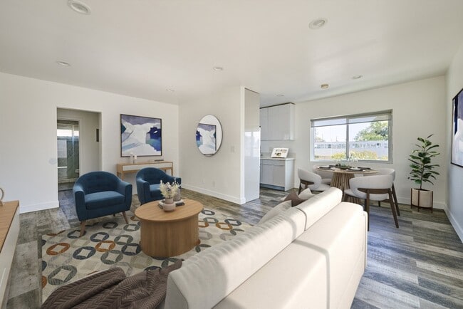 Photo - 1333 W 36th Pl Unit 3