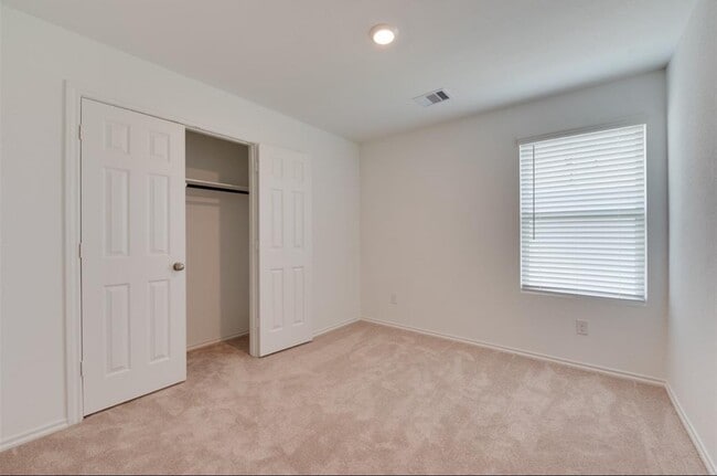 Photo - 11020 N Lake Mist Ln