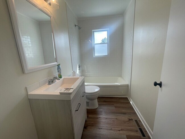 Photo - 1023 36th St Unit 1054 37th St