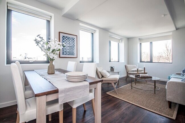 Building Photo - 76 Parker Hill Ave Unit #1 Rental