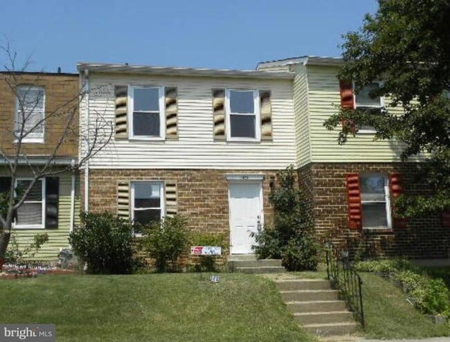 Building Photo - 1802 Jaybird Ct