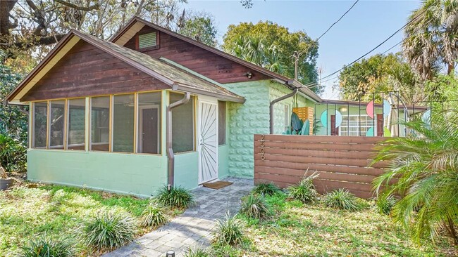 Photo - 2506 Formosa Ave