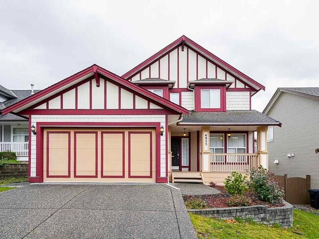 Photo - 6932 197B St