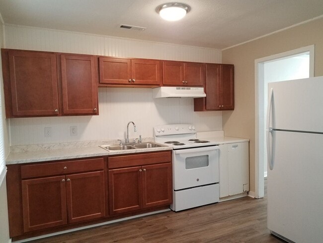 Photo - 1217 Davis St
