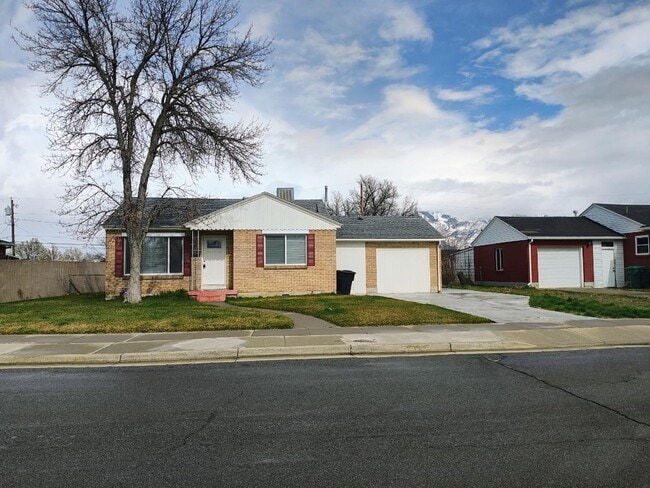 Building Photo - Beautiful 2 Bd 2 Bath Home in Murray