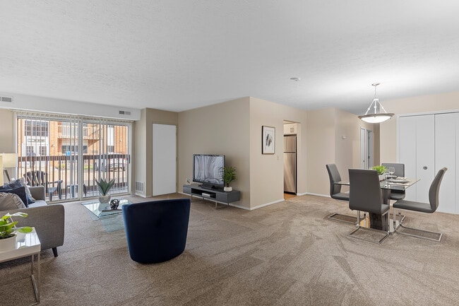 Photo - Foxmoor Apartments