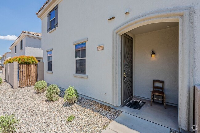Building Photo - Beautiful Townhome in Phoenix Arizona
