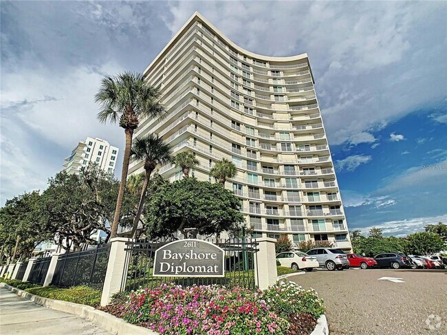 Building Photo - 2611 Bayshore Blvd Unit 806 Rental