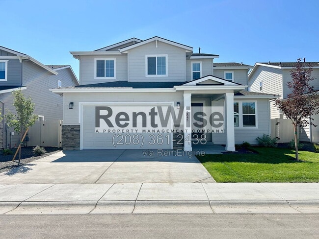 Building Photo - 5845 W Sprig Dr