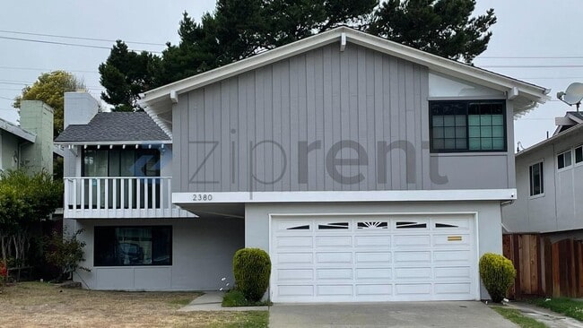Building Photo - Unit