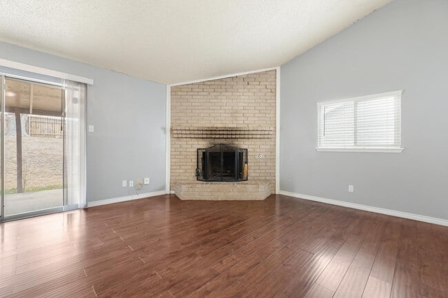 Photo - 5718 Champions Hill Dr