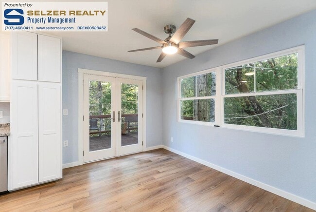 Photo - Newly renovated & nicely equipped 3 bd. hillside home!