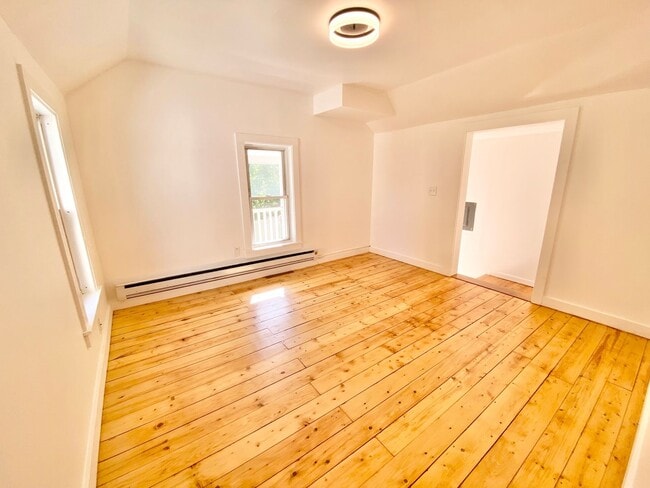 Photo - 1 Bedroom Apartment in South Burlington VT...