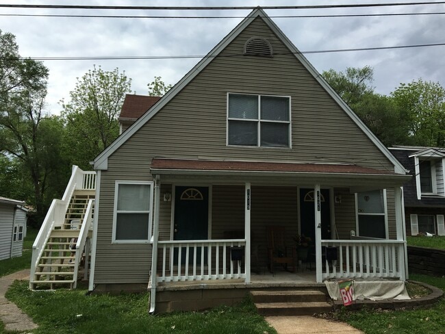 Building Photo - 1019 Vine St Unit 1021