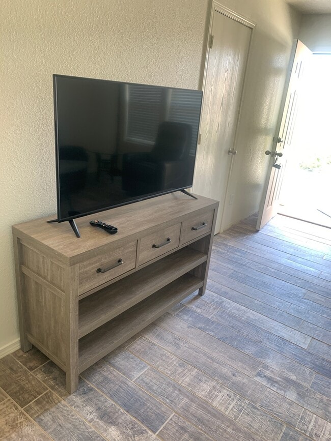 Photo - 2315 N Juniper Ln Unit 2315 Juniper