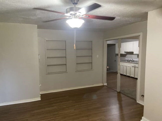 Building Photo - 5939 Belarbor St Rental