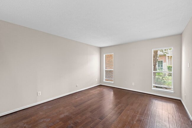 Photo - 925 Memorial Village Dr Unit 25
