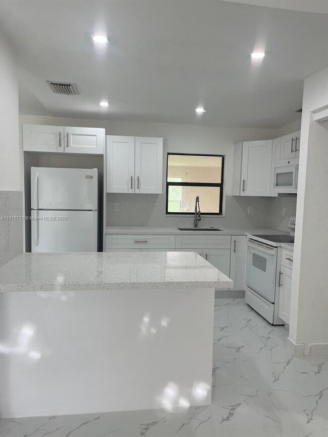 Photo - 2138 Amstead St