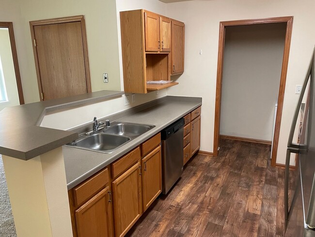 Photo - Door Creek Apartments