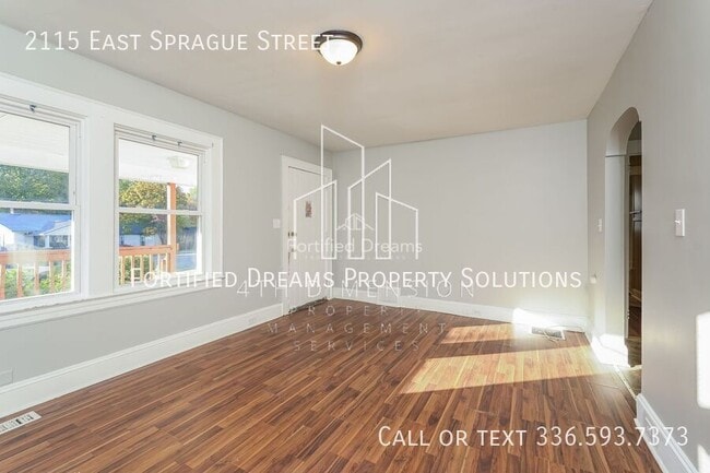 Photo - 2115 E Sprague St