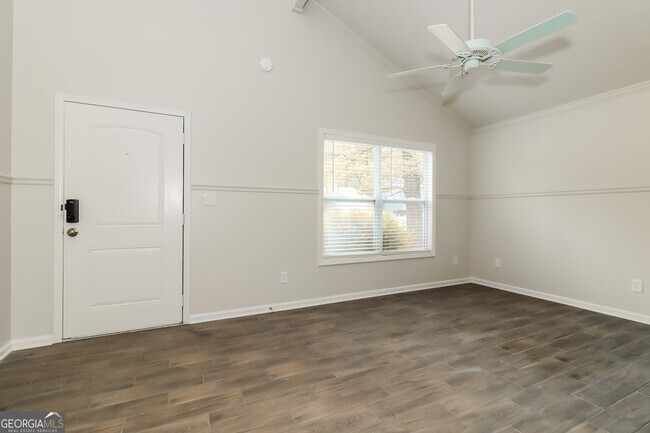 Photo - 3451 Deer Trce