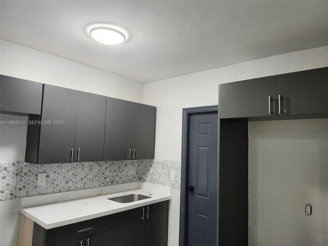 Photo - 184 NW 58th St Unit 184