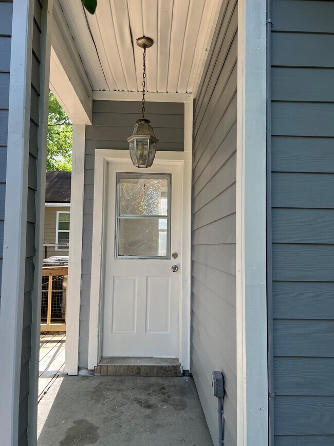 Photo - 1926 W 13th St