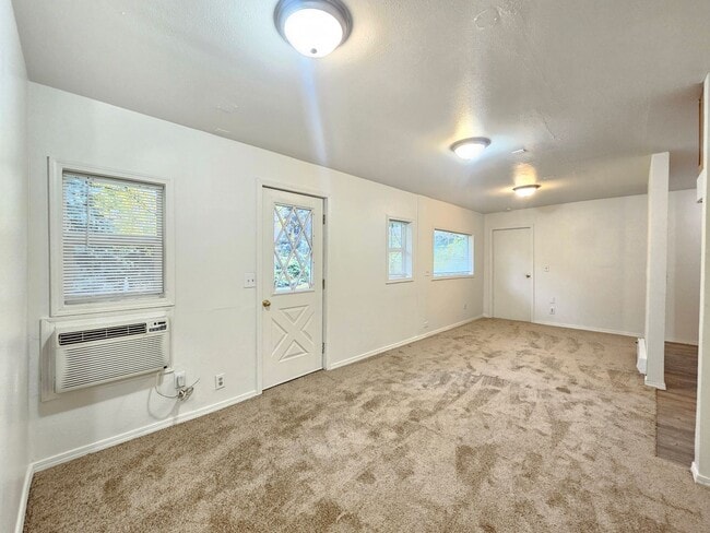 Photo - 828 E 11th Ave Unidad #B