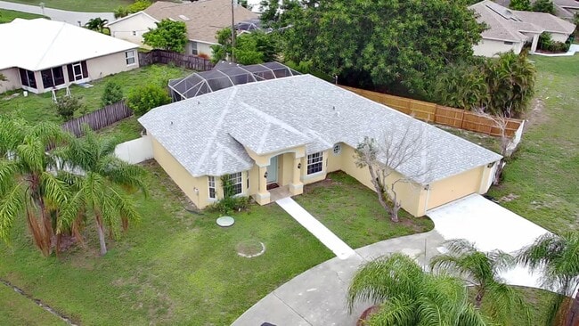 Photo - 4630 NW Bighorn Ave House