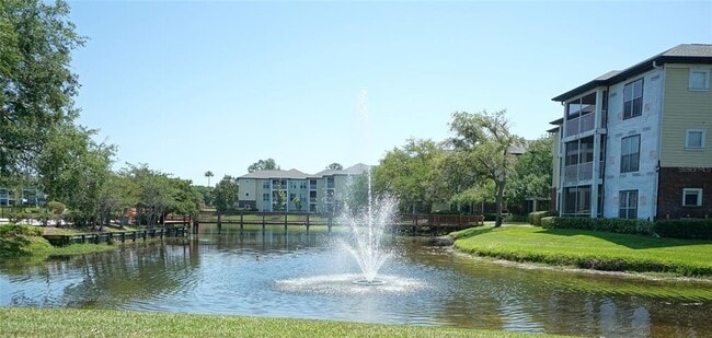 Building Photo - 10122 Winsford Oak Blvd Unit 409