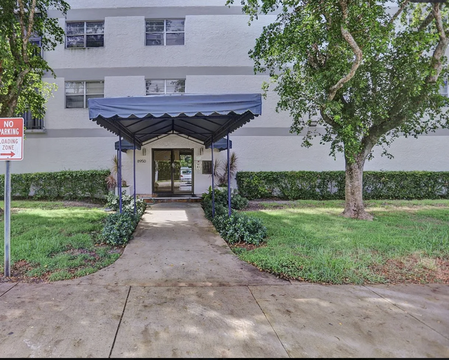 Main Entrance - 8950 NE 8th Ave Condo Unit 204