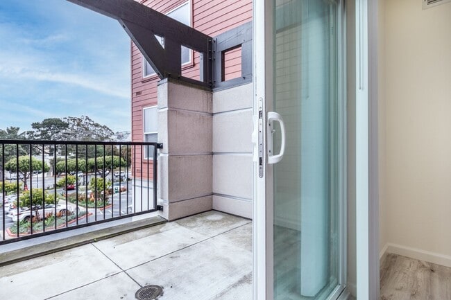 Photo - Spacious Ingleside Heights Condo w/ Private Patio & Parking!