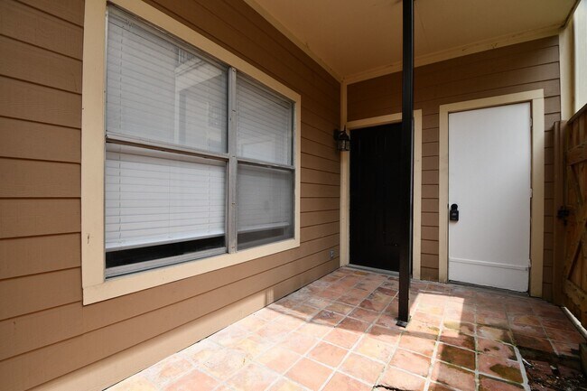 Photo - 720 Bering Dr Unit 169