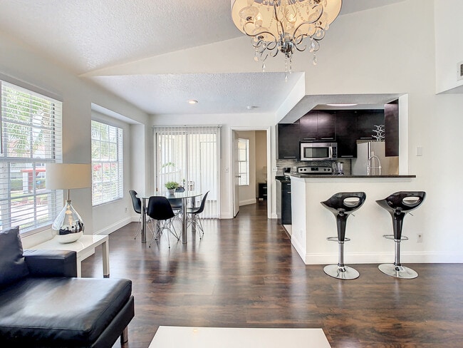 Photo - 11532 Westwood Blvd Unit 628
