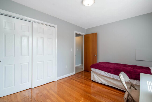 Photo - 747 N Main St Unit 747 B3