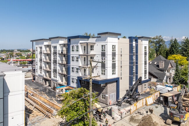 Building Photo - Rock Ridge Living