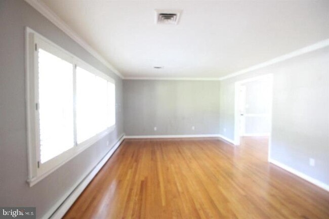 Building Photo - 4401 Jackson Pl