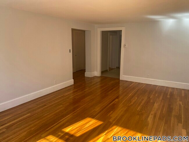 Photo - 211 St Paul St Unidad B