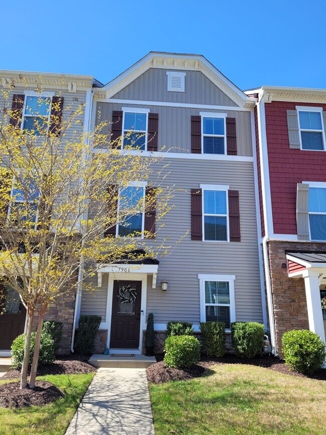 Building Photo - 7508 Luminary Dr