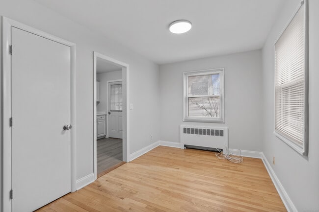 Photo - 66 Blachley Rd