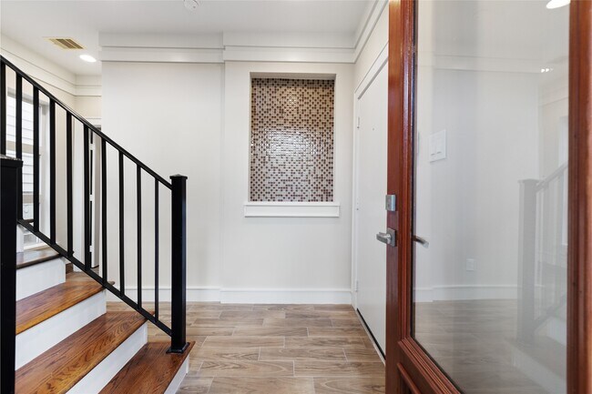 Photo - 318 Patterson St