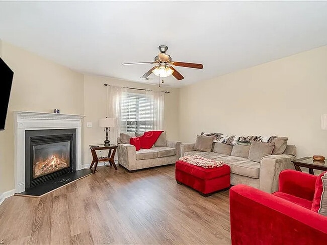 Photo - Build Equity While Leasing - Lease to Own