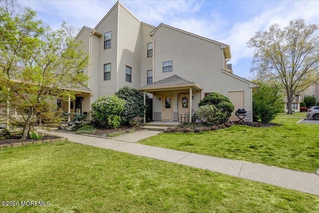 Building Photo - 306 Larkspur Ln