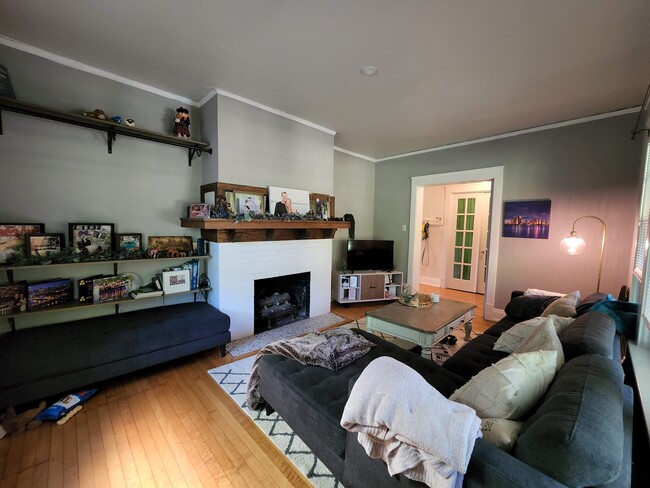 Photo - 2502 E Edgewood Ave Apartments Unit 1