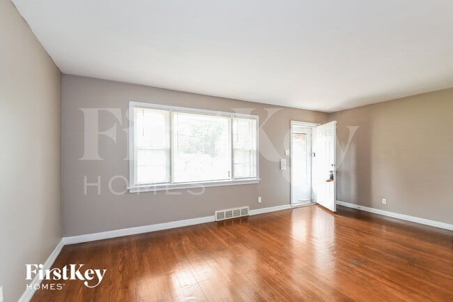 Photo - 1129 Jennings Station Rd