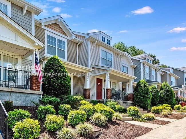 Photo - 570 Flintlock Ct