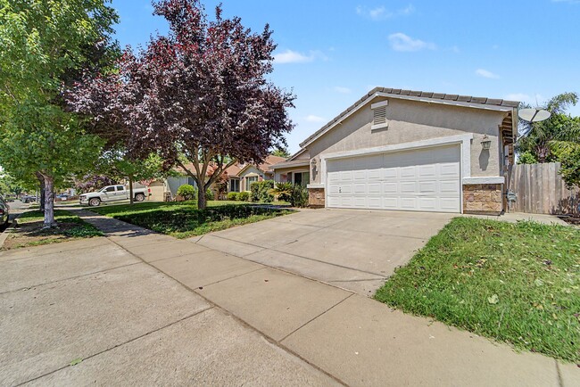 Photo - 4 bedroom 2 bath home located in Yuba City