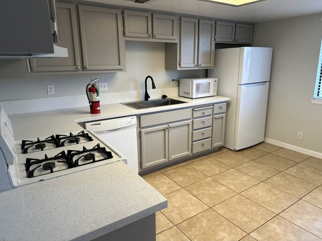 Photo - 429 S Sunset St Unit C