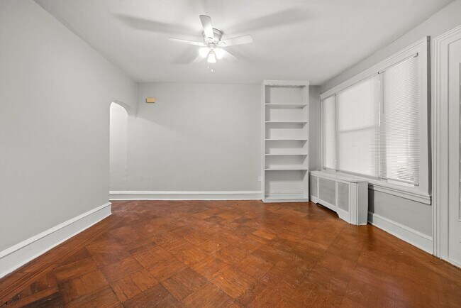 Photo - 700 N 64th St Unidad 1F