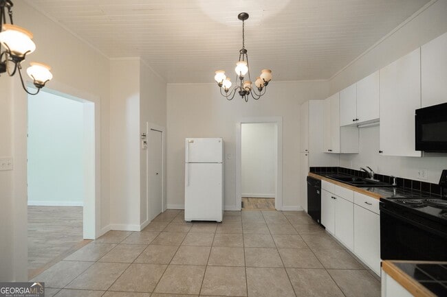 Photo - 1273 E Broad St